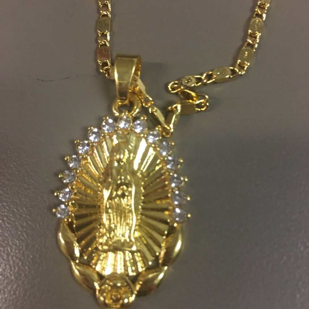 Gold plated 21 inch virgen necklace